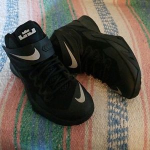 Nike Soldier VIII (GS)